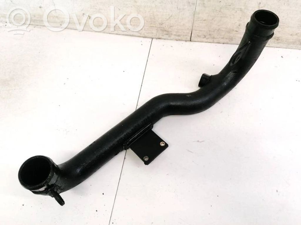 Volkswagen PASSAT B5.5 Tubo flessibile intercooler 