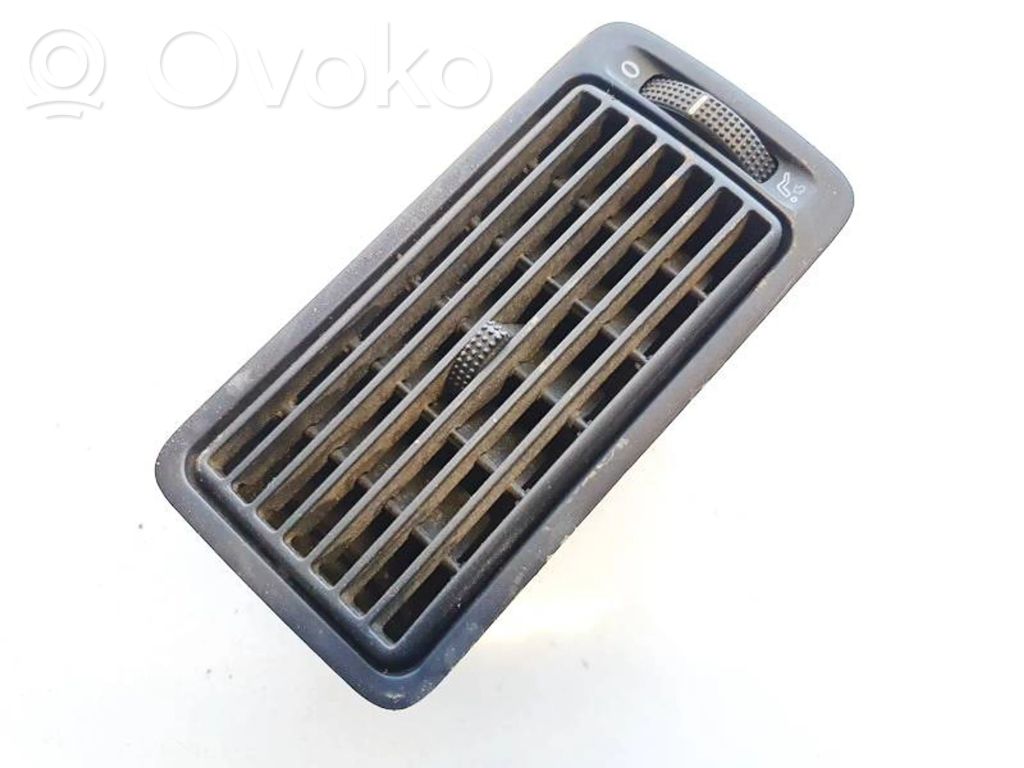 Grilă ventilație centrală   1J1819704C,1355D3349,1355D3349,1J1819704C