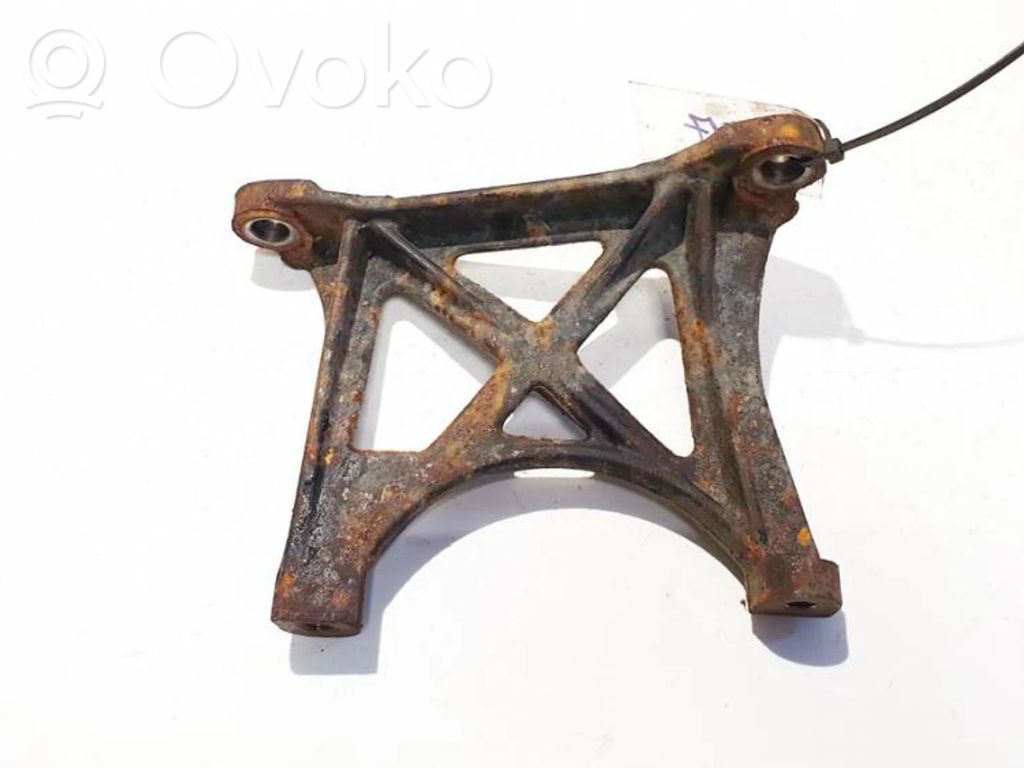 Toyota Avensis T250 Suport motor 