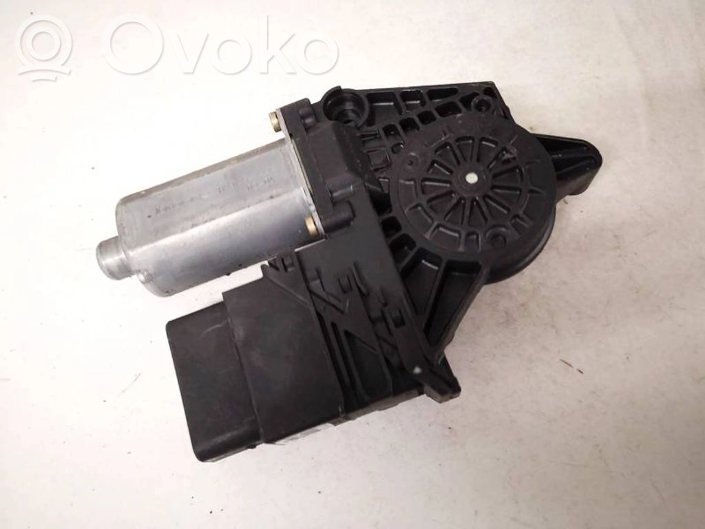 Skoda Superb B5 (3U) Motorino alzacristalli della portiera posteriore