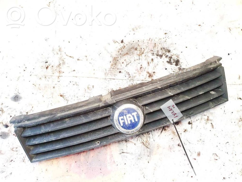 Fiat Stilo Etusäleikkö 