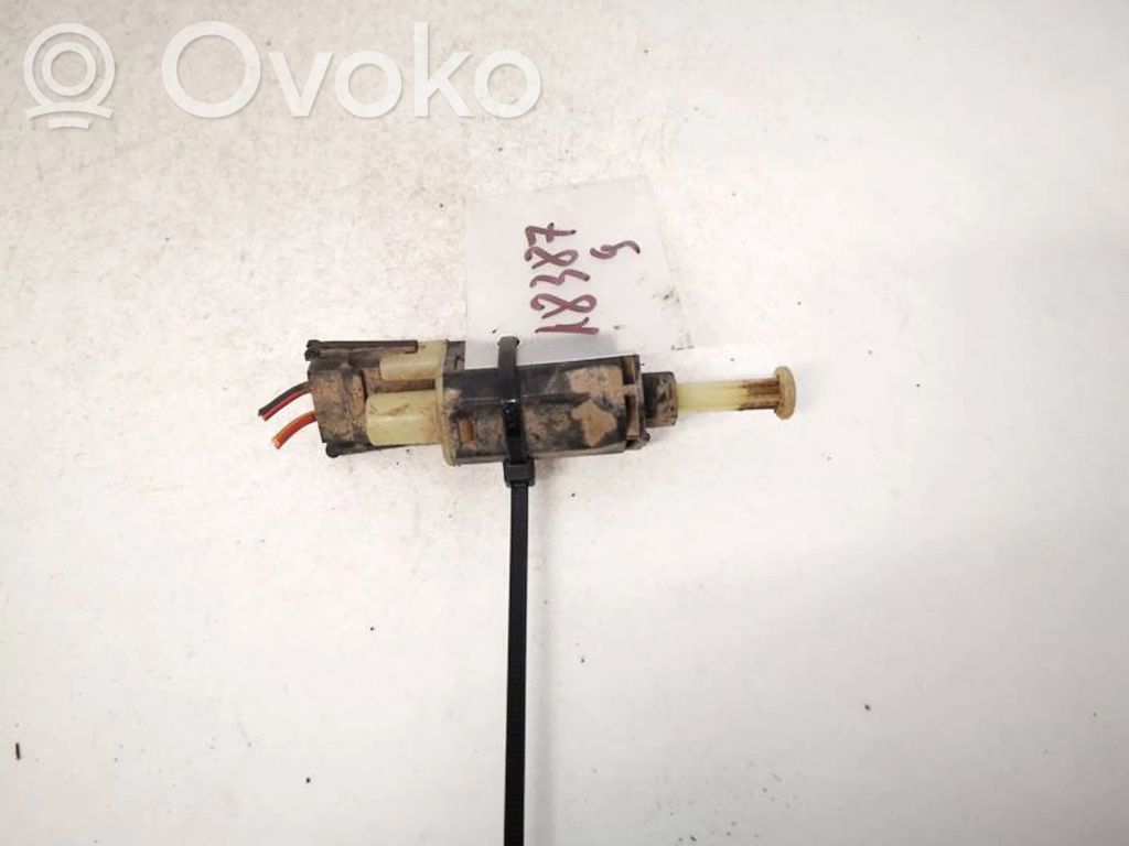 Volkswagen PASSAT B2 Sensor Bremspedal 