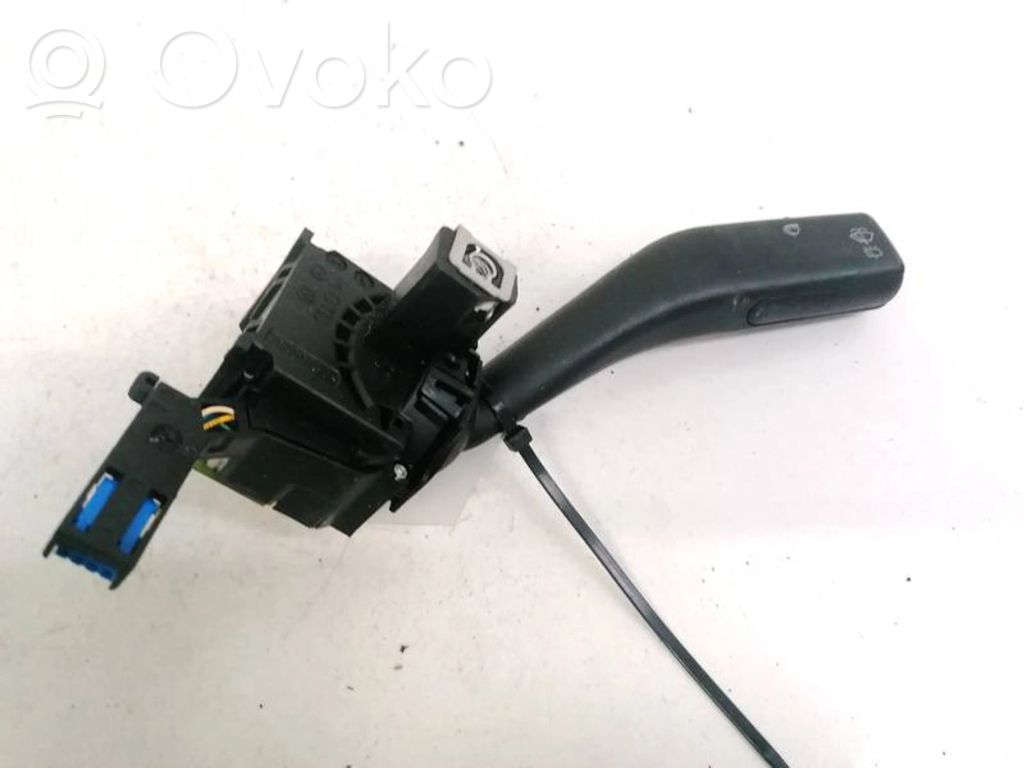 Audi A3 S3 8P Palanca de control del limpiaparabrisas 