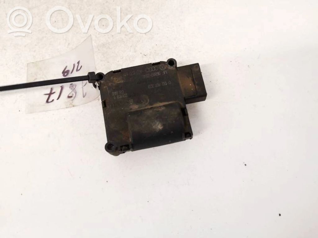 Motor/activador trampilla de calefacción   4E0820511,0132801323,0132801323,4E0820511