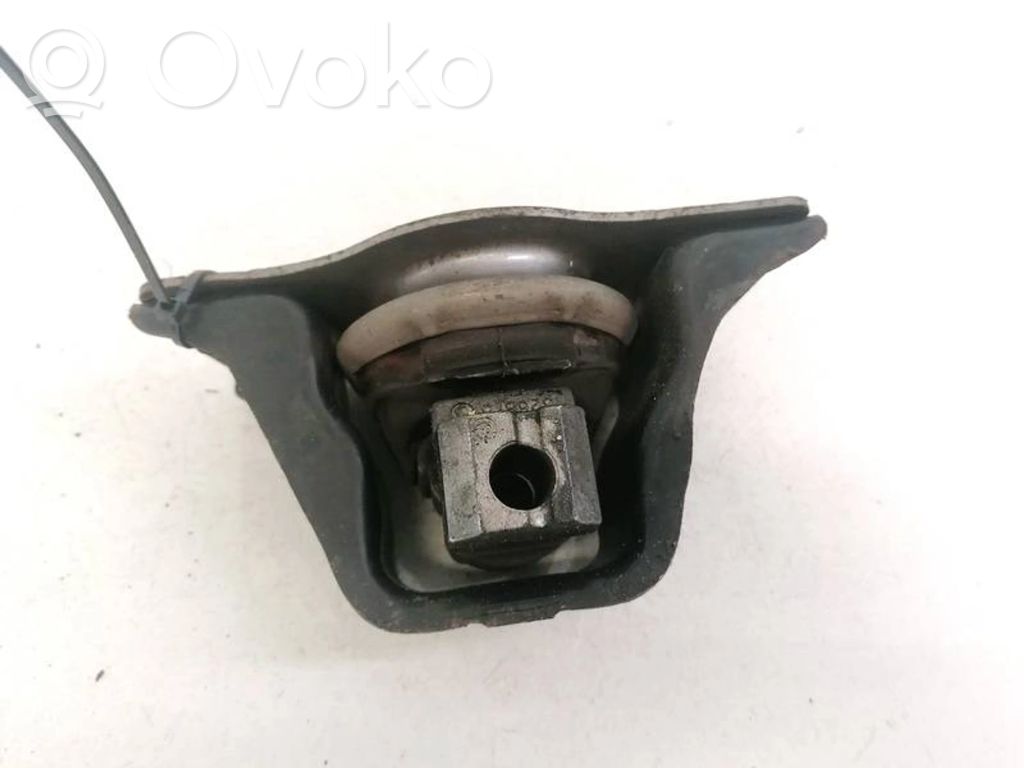 Nissan Primera Engine mount bracket 