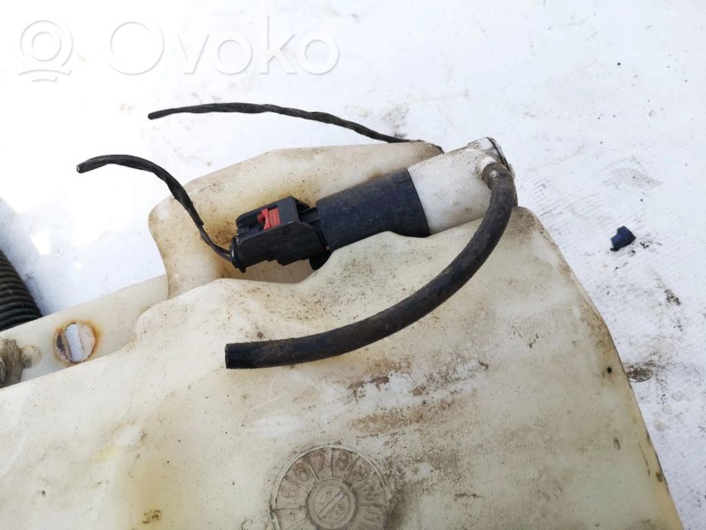 Windscreen/windshield washer pump