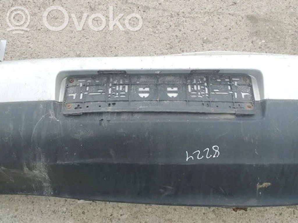 Volkswagen Golf V Parachoques 