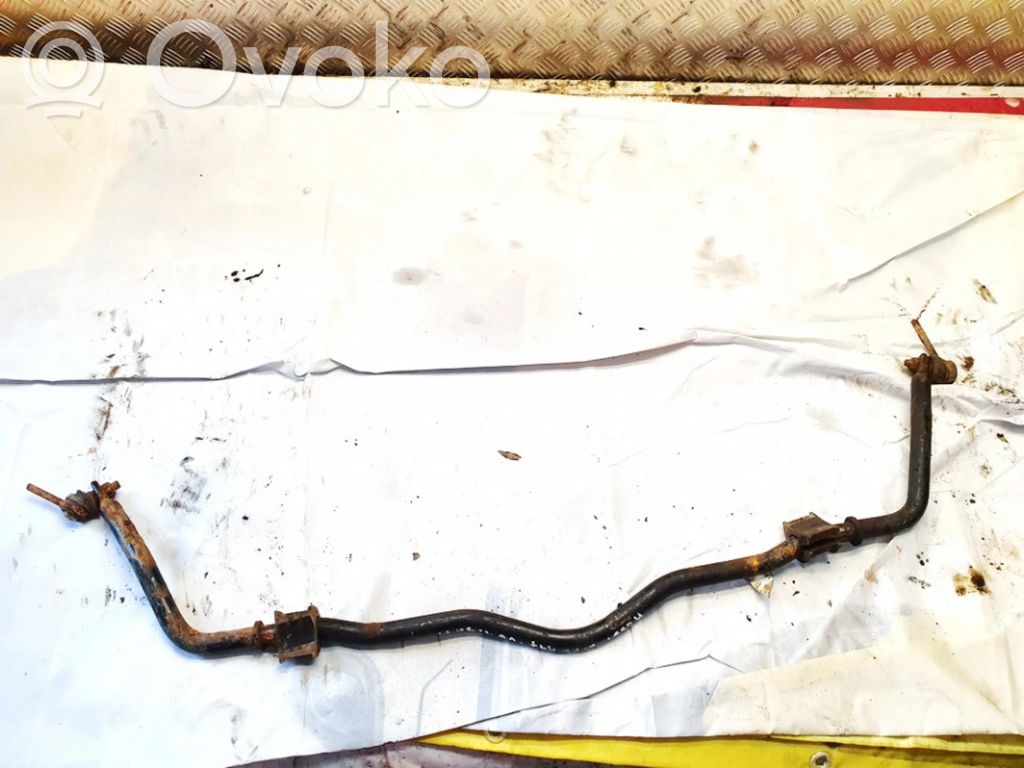 Barra estabilizadora delantera