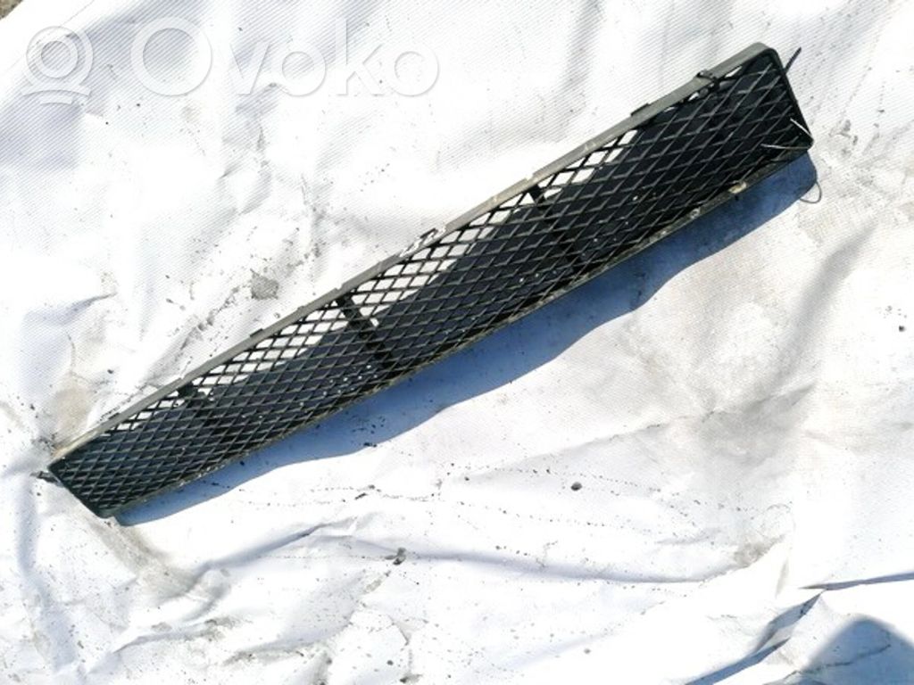 Ford Focus Front bumper lower grill 