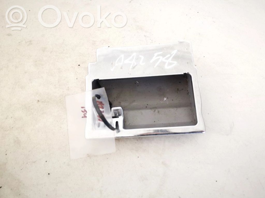 Audi A6 S6 C5 4B Posacenere auto 