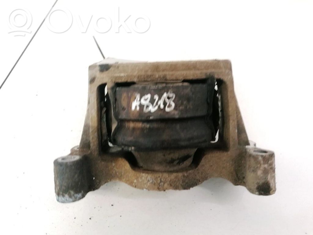Ford Transit Moottorin kiinnikekorvake 