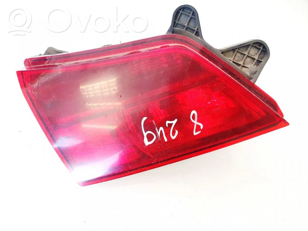 Subaru Legacy Luci posteriori del portellone del bagagliaio