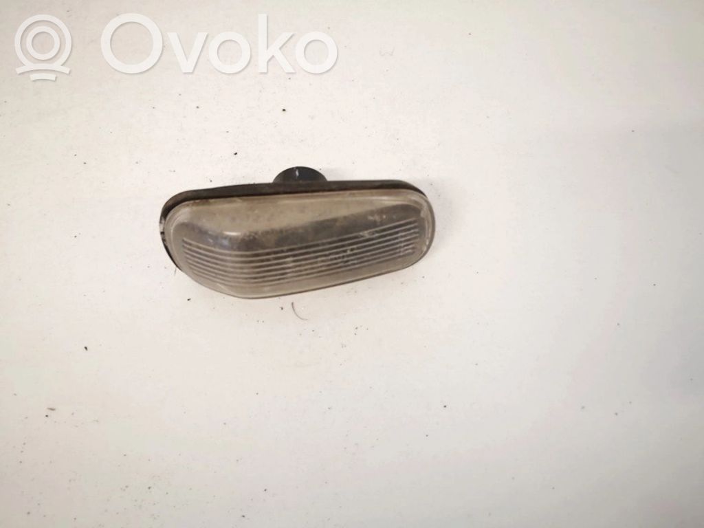 Saab 9-5 Front fender indicator light 