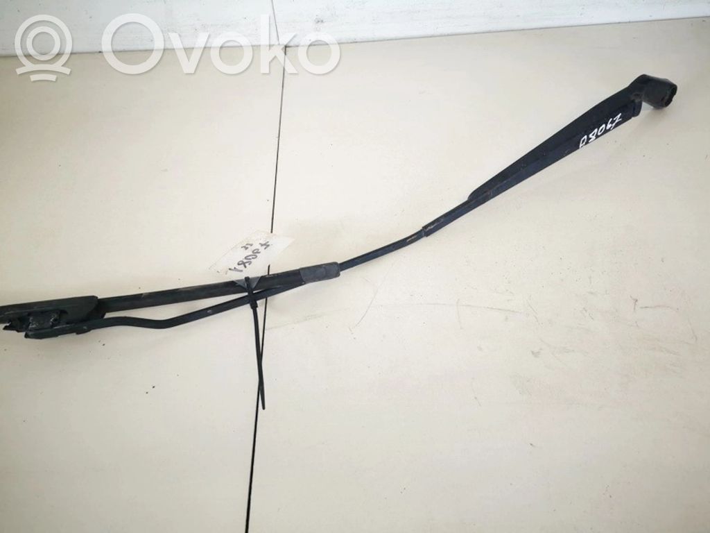 Opel Zafira B Braccio della spazzola tergicristallo anteriore 