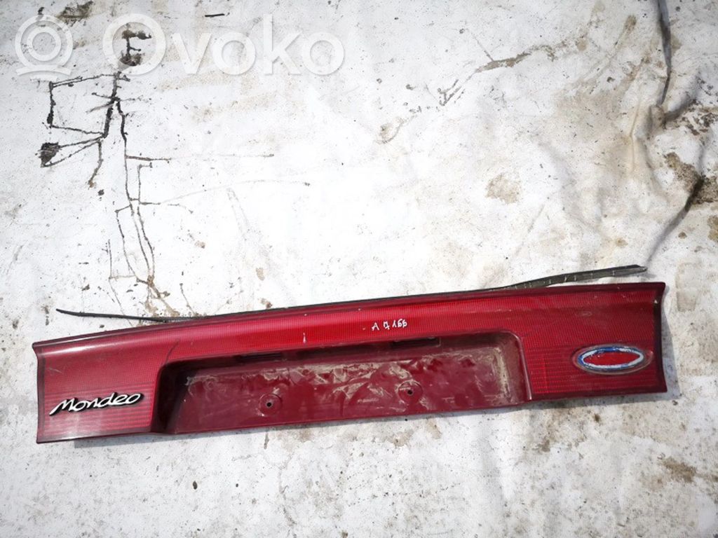 Ford Mondeo MK I Galinio dangčio numerio apšvietimo juosta 