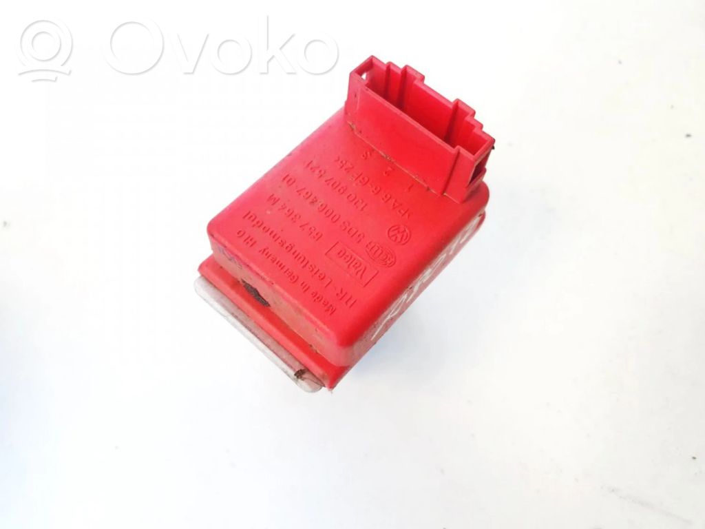 Volkswagen Golf IV Rezystor / Opornik dmuchawy nawiewu