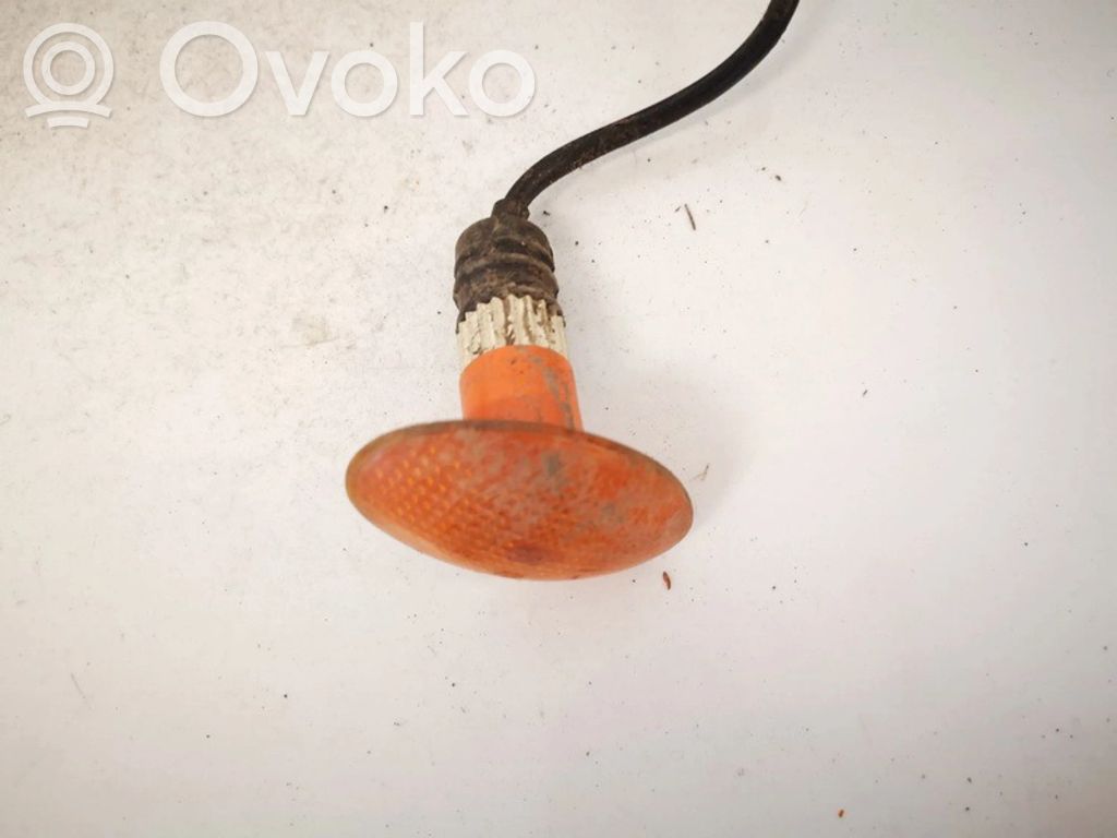 Mazda 121 SM Seitenblinker