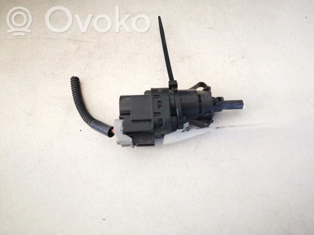 Volvo S40 Jarrupolkimen anturin kytkin 