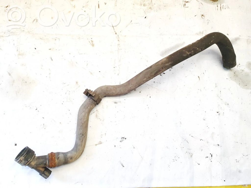 Audi A3 S3 8L Tuyau de liquide de refroidissement moteur