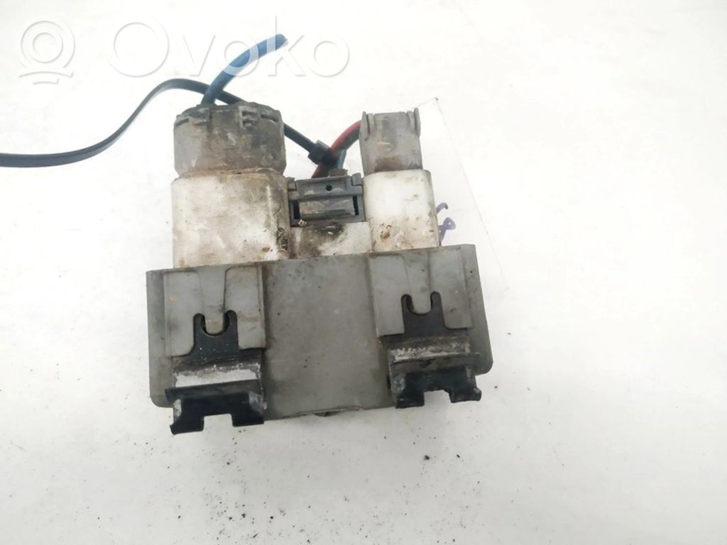 Volvo S40, V40 Releu ventilator lichid răcire 
