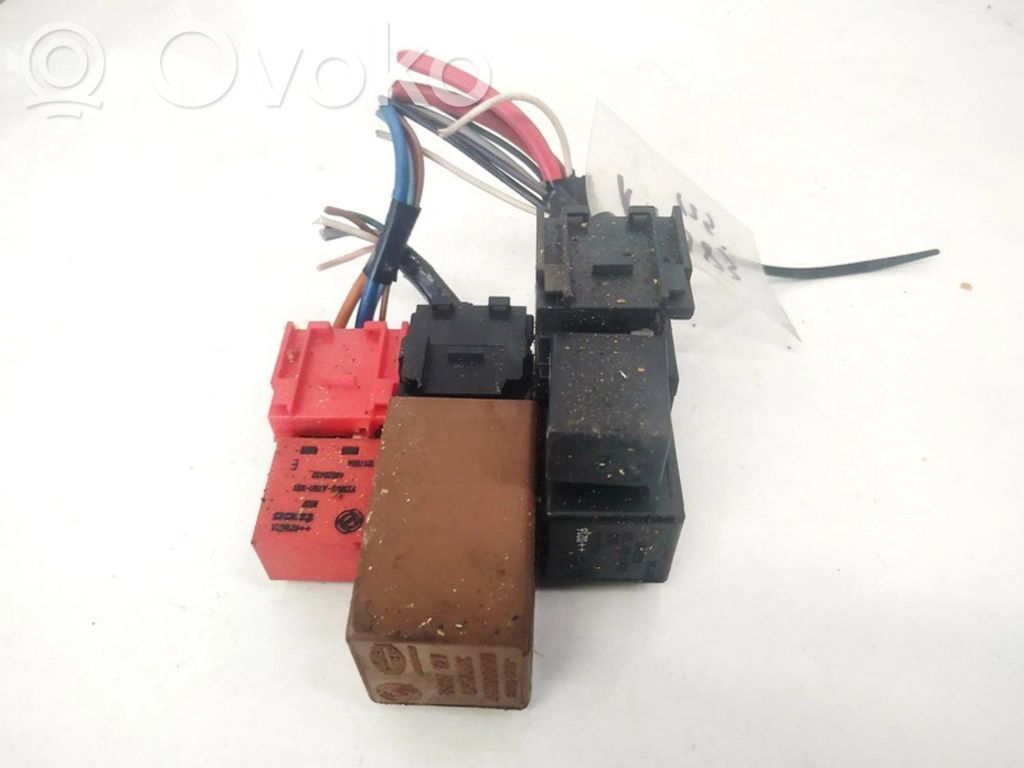 Fiat Stilo Set scatola dei fusibili 