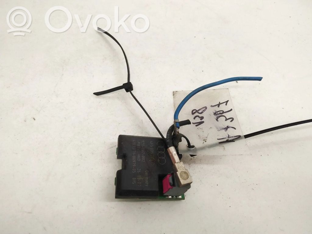 Volkswagen Golf V Unitate control antenă 