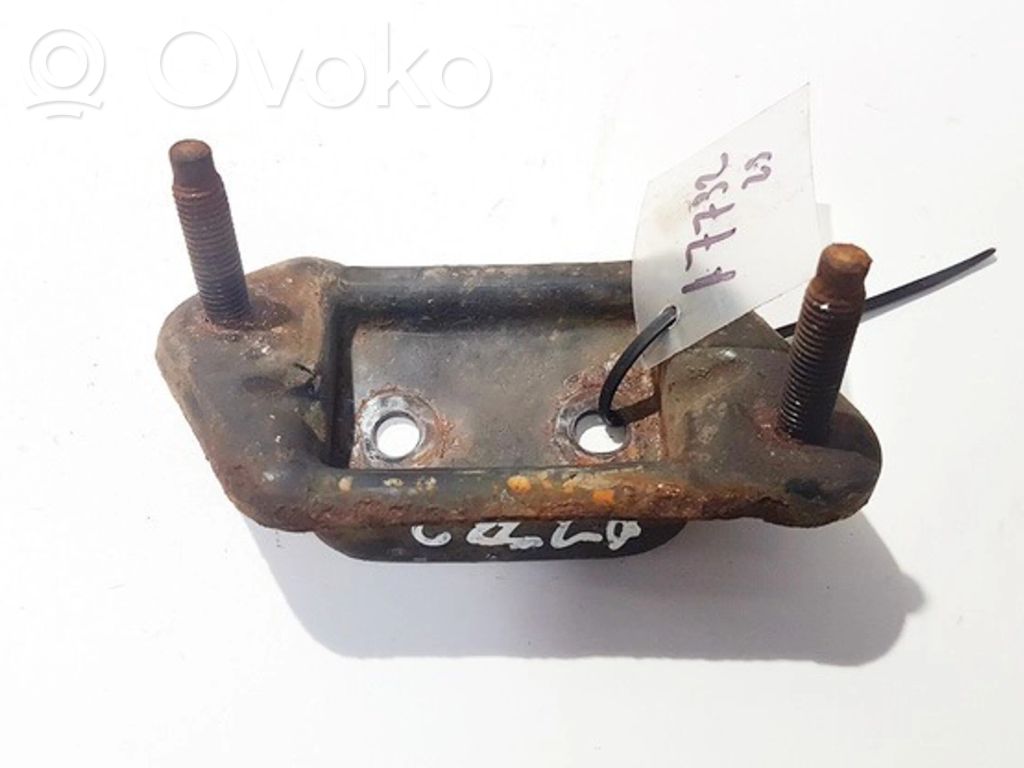Soporte de montaje del motor (Usadas)