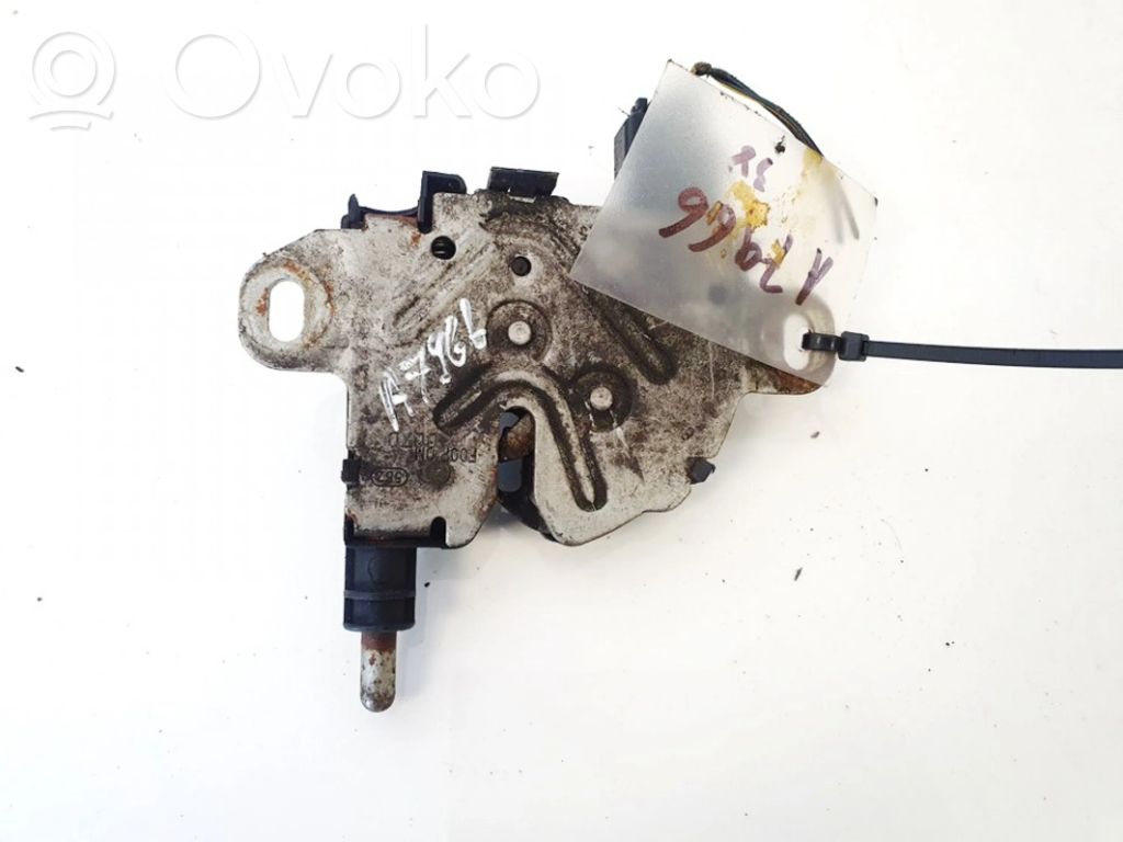 Pestillo/cierre del capó/tapa del motor   3M5116700,3M5116700