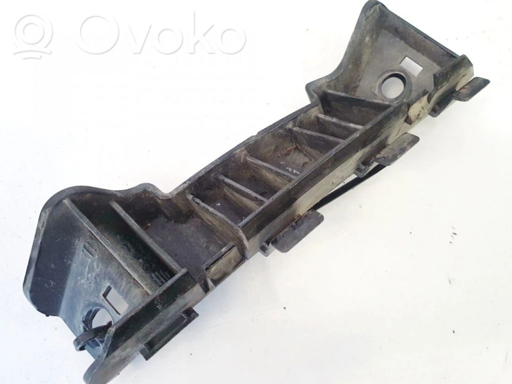 KIA Ceed Soporte de montaje del parachoques trasero 