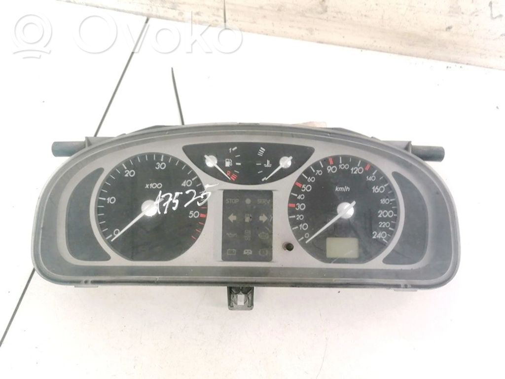 Renault Laguna II Vitezometru (grup de instrumente) 