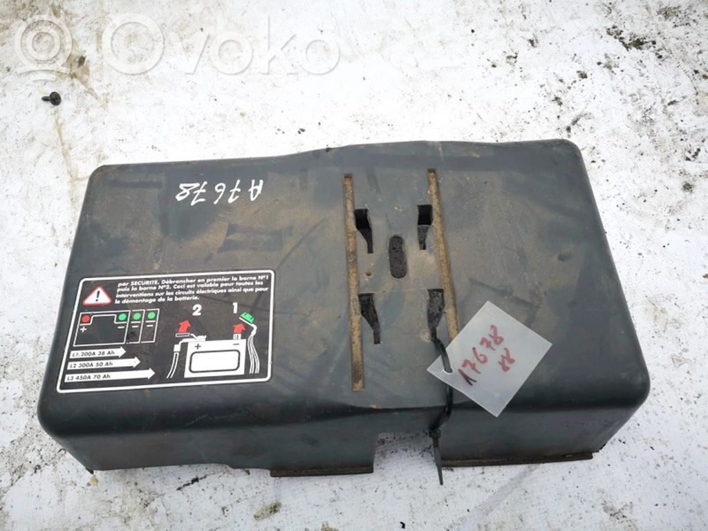 Citroen Xsara Picasso Batteriekasten