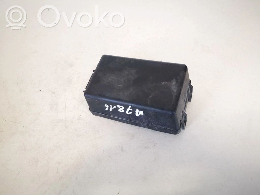 KIA Ceed Sulakerasian kansi 
