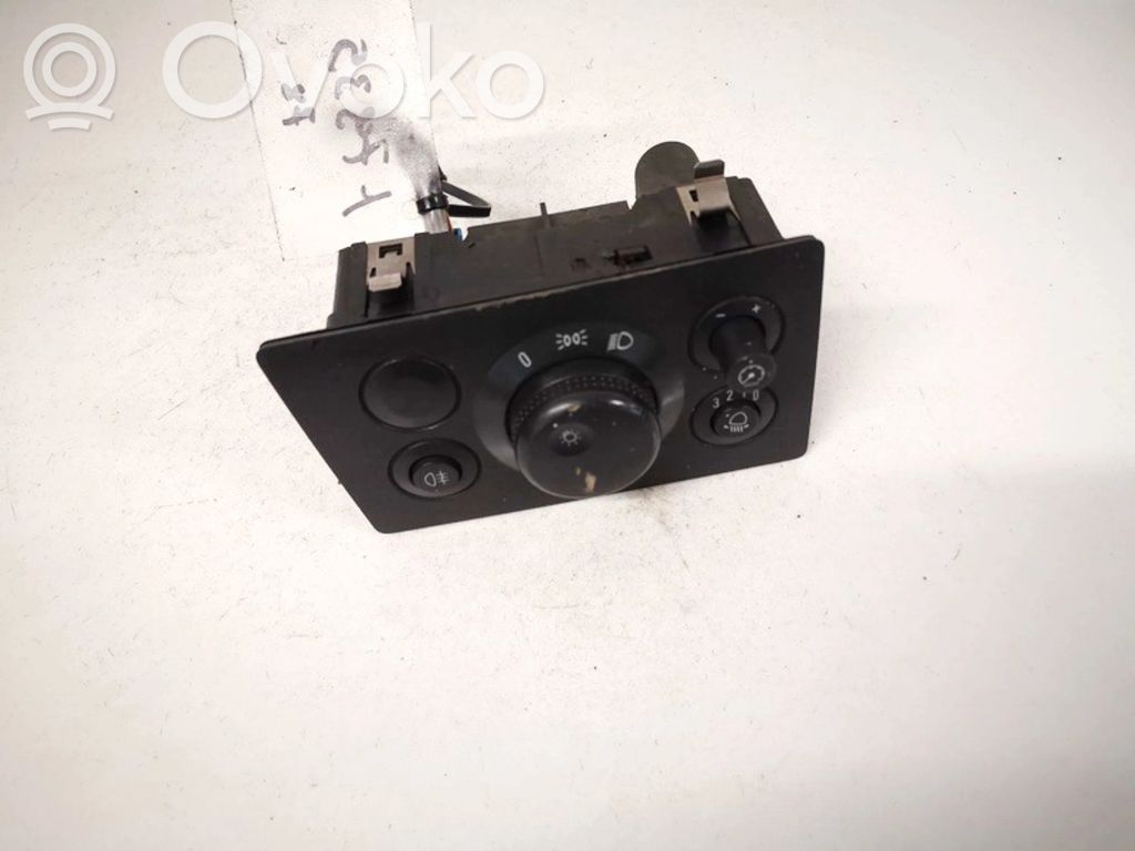 Opel Zafira B Interruptor de luz 