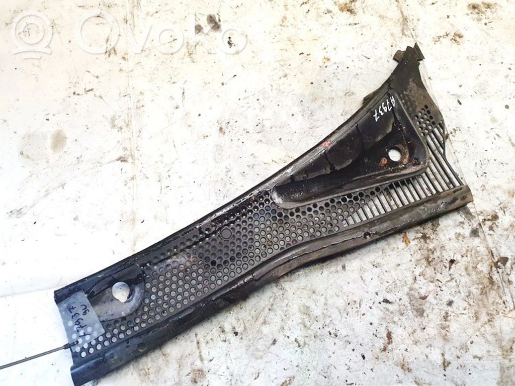 Ford Focus Zierleiste Scheibenwischer 