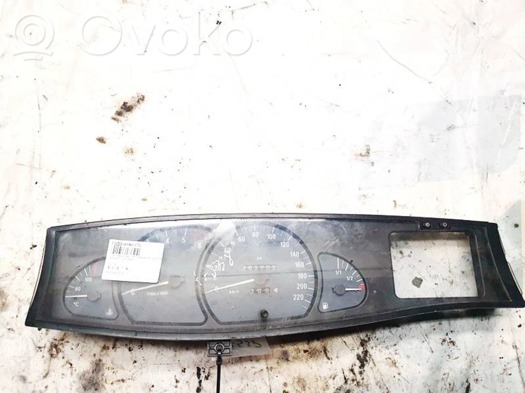 Opel Omega B2 Tachimetro (quadro strumenti) 