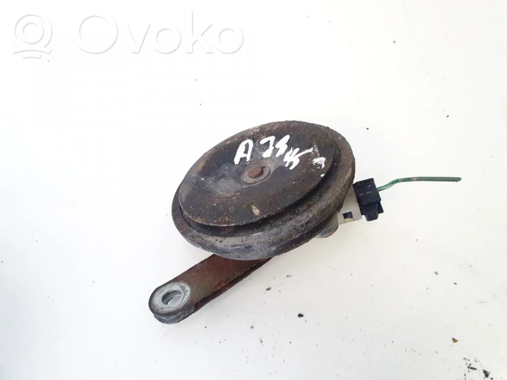 Toyota Avensis T250 Claxon