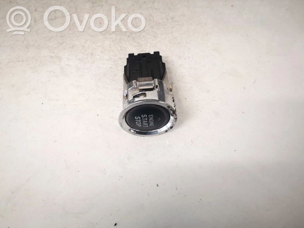 Toyota Corolla Verso AR10 Bouton poussoir de démarrage du moteur