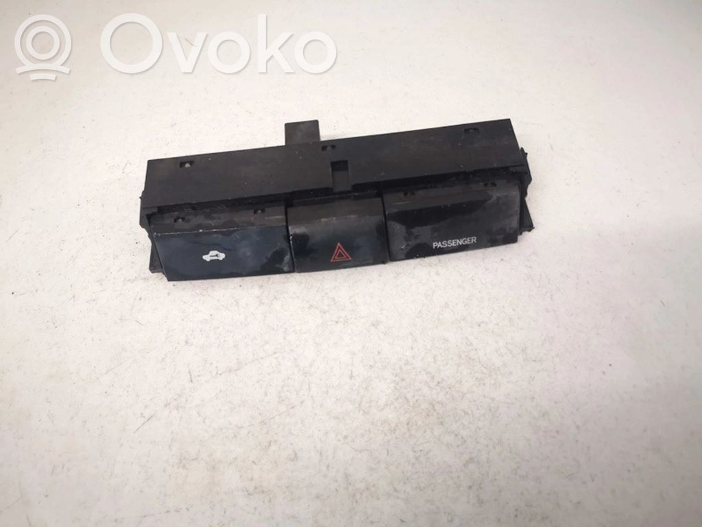 Toyota Corolla Verso AR10 Schalter Warnblinkanlage 