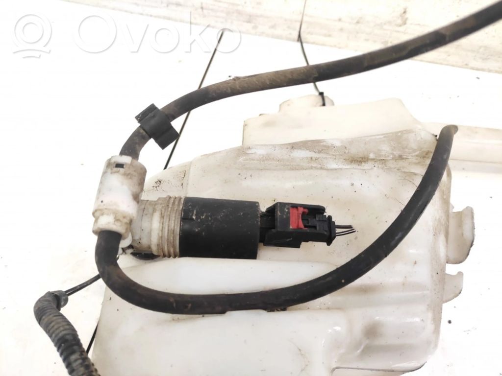 Windscreen/windshield washer pump
