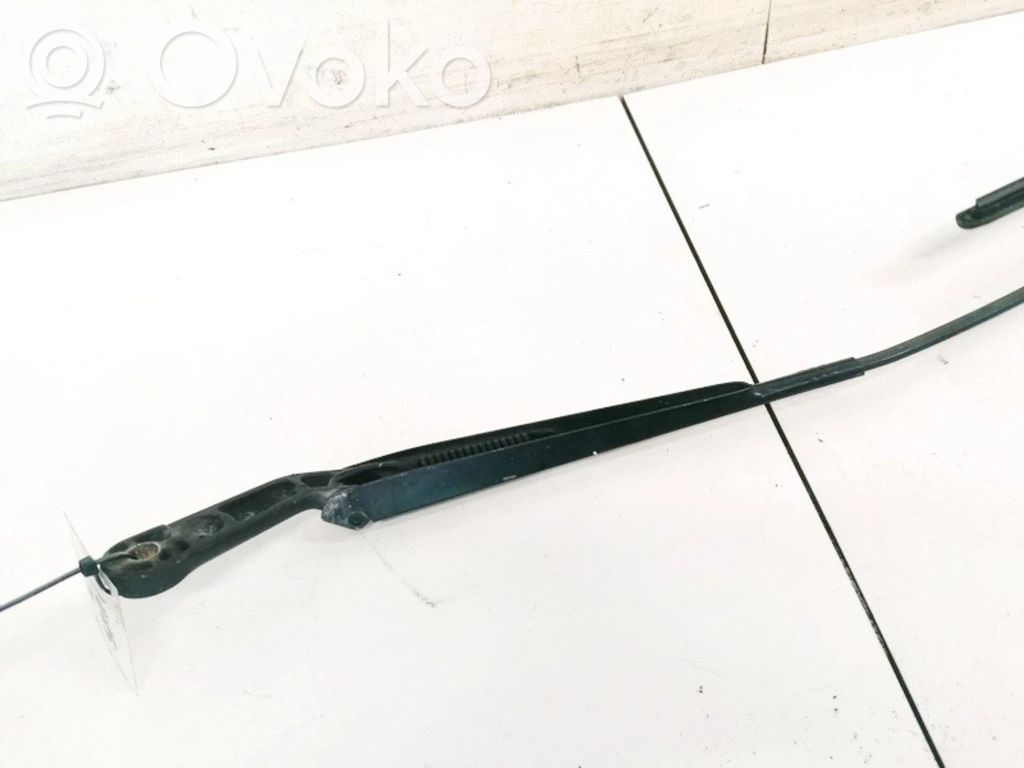 Skoda Octavia Mk1 (1U) Braccio della spazzola tergicristallo anteriore 