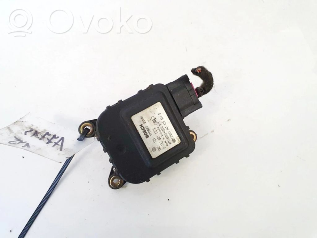 Audi A6 S6 C5 4B Silniczek nagrzewnicy 