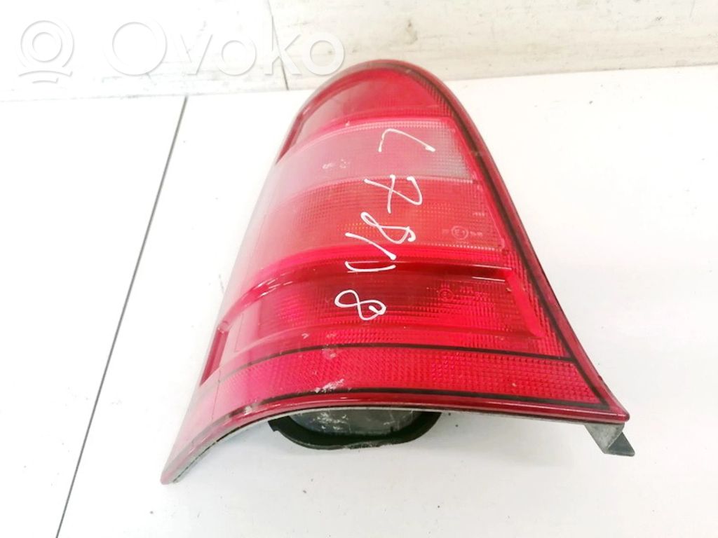 Luci posteriori   3310L,3310L