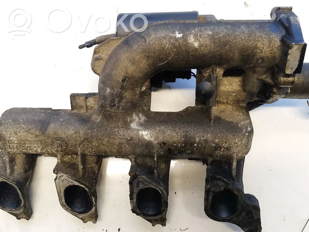 Nissan Primera Collettore di aspirazione 