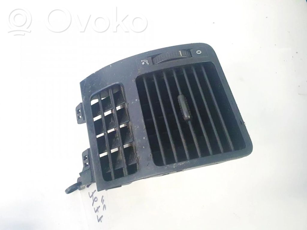 Volkswagen Touran I Griglia di ventilazione centrale cruscotto