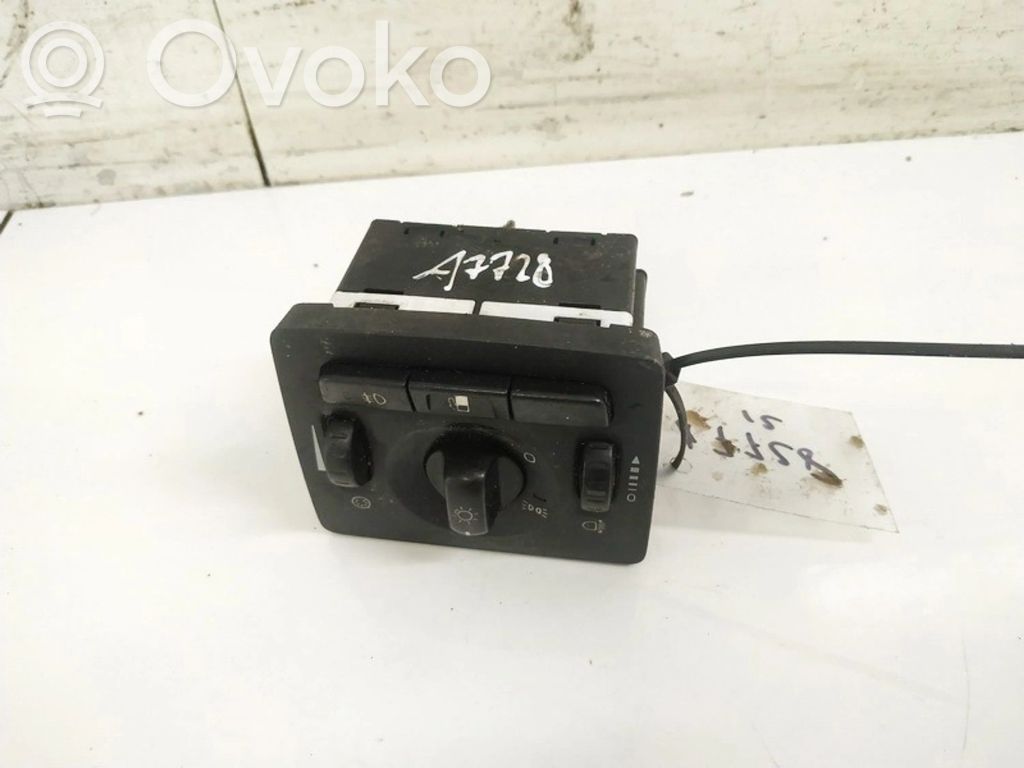 Comutator lumini   30669734,30669734