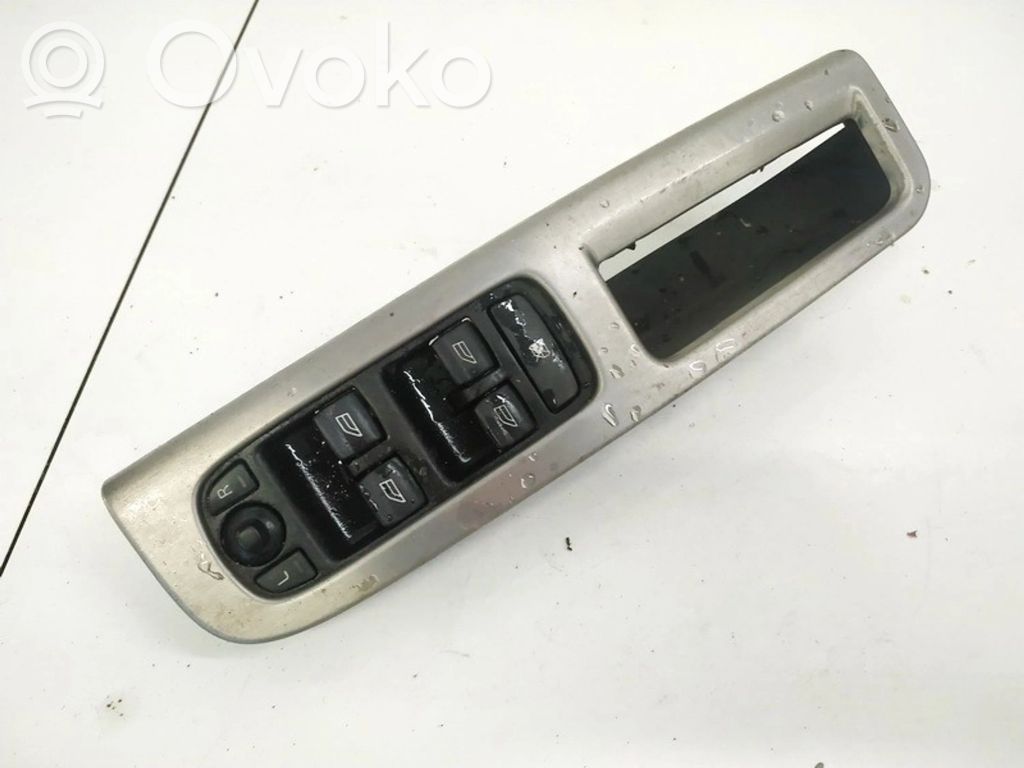 Interrupteur commade lève-vitre   30710787,30710788,03451100,30710787,30710788