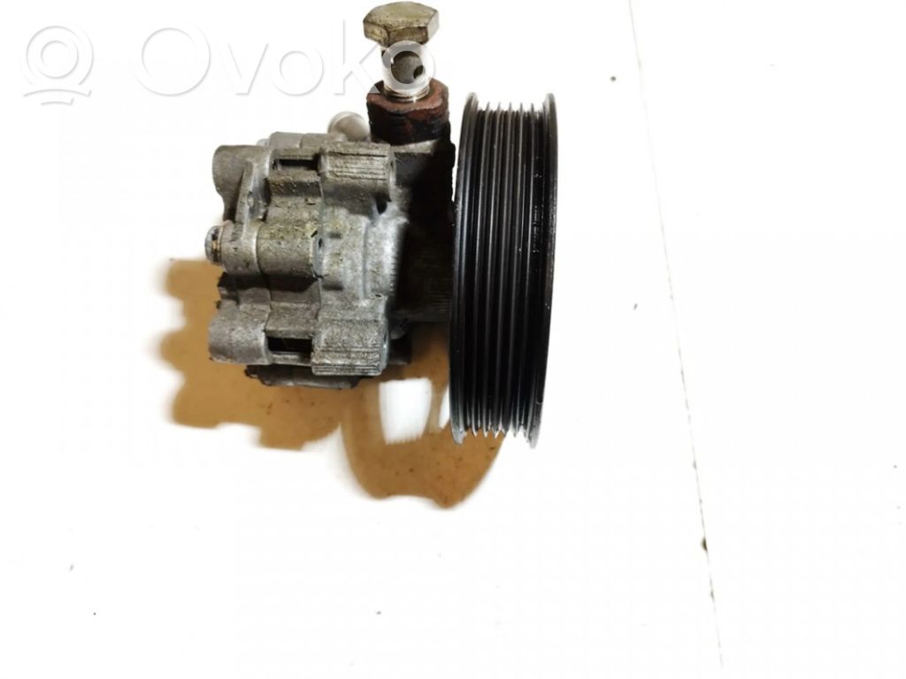 Ohjaustehostimen pumppu   55563329,55563329