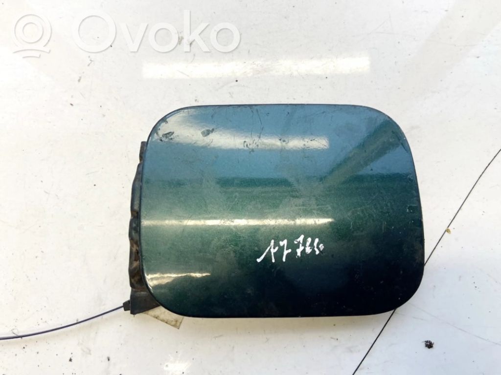 Klapka wlewu paliwa   8D0010138J,8D0010138J