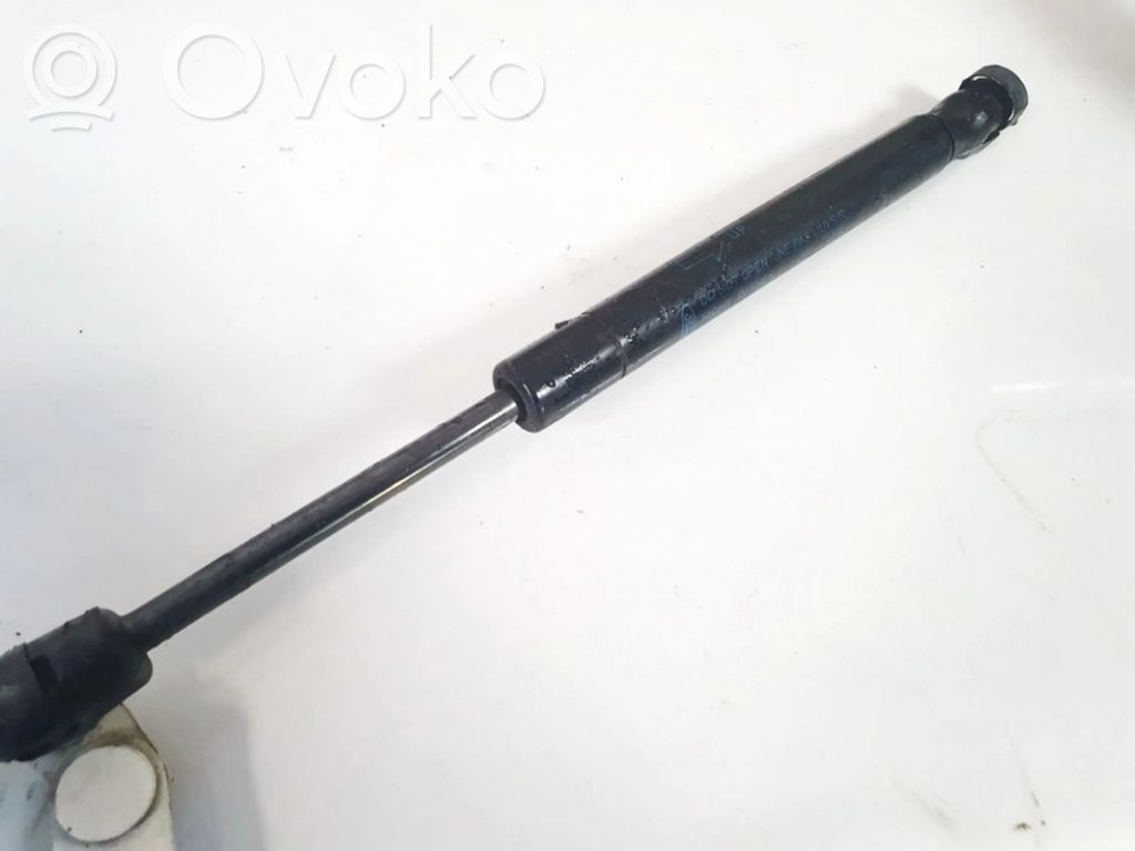 Ford Focus Amortyzator klapy tylnej bagażnika 