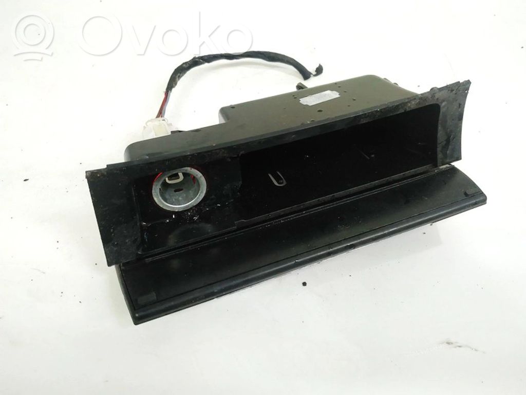 Cendrier   3C0863284A,3C0857961A,3C0857961A,3C0863284A